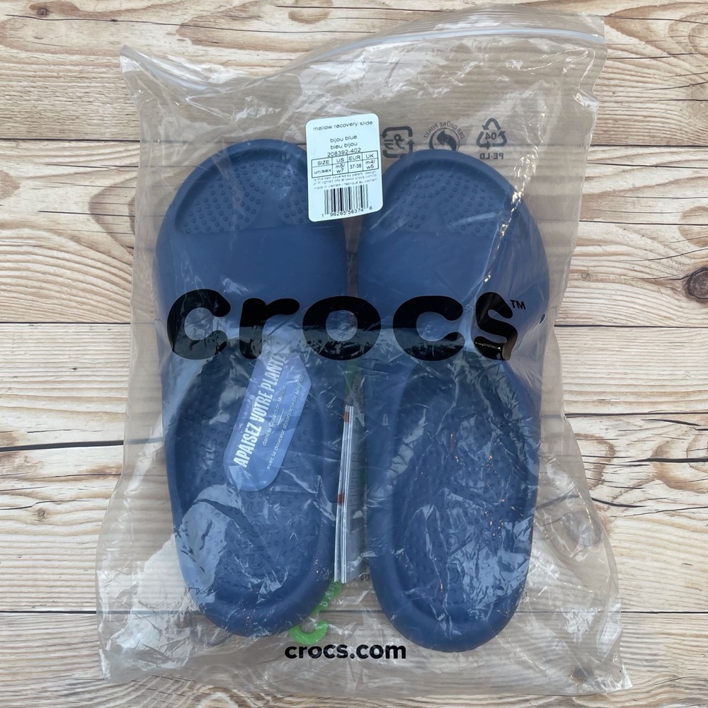 Crocs Mellow Recovery Slide - Picture 15 of 15